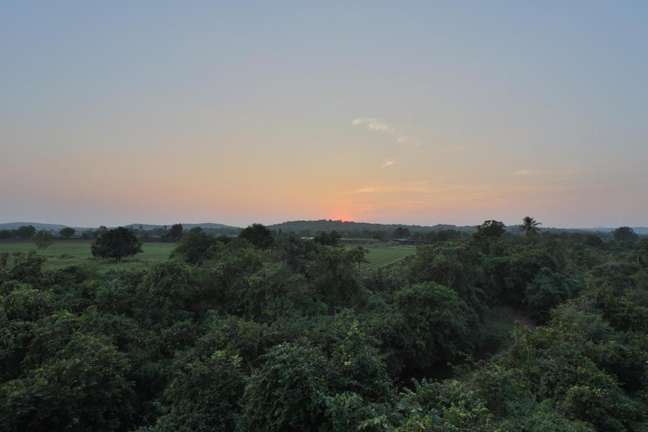 Aaranya Gir Resort Sasan Gir Exterior photo